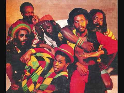 Steel Pulse - Caught You Dancing [12''Version]