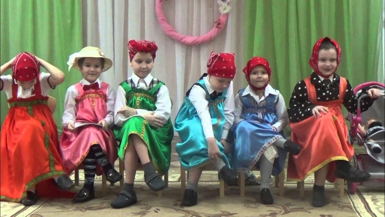 Бабушки старушки в исполнении детей. Бабушки ушки на макушке. Сценка в детском садике. Образ бабули в детском саду. Бабушки старушки в исполнении детей.