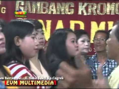 GAMBANG KROMONG -_- JALI JALI BUNGA SIANTAN