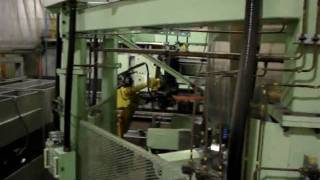 Robot loading PF Loader side view