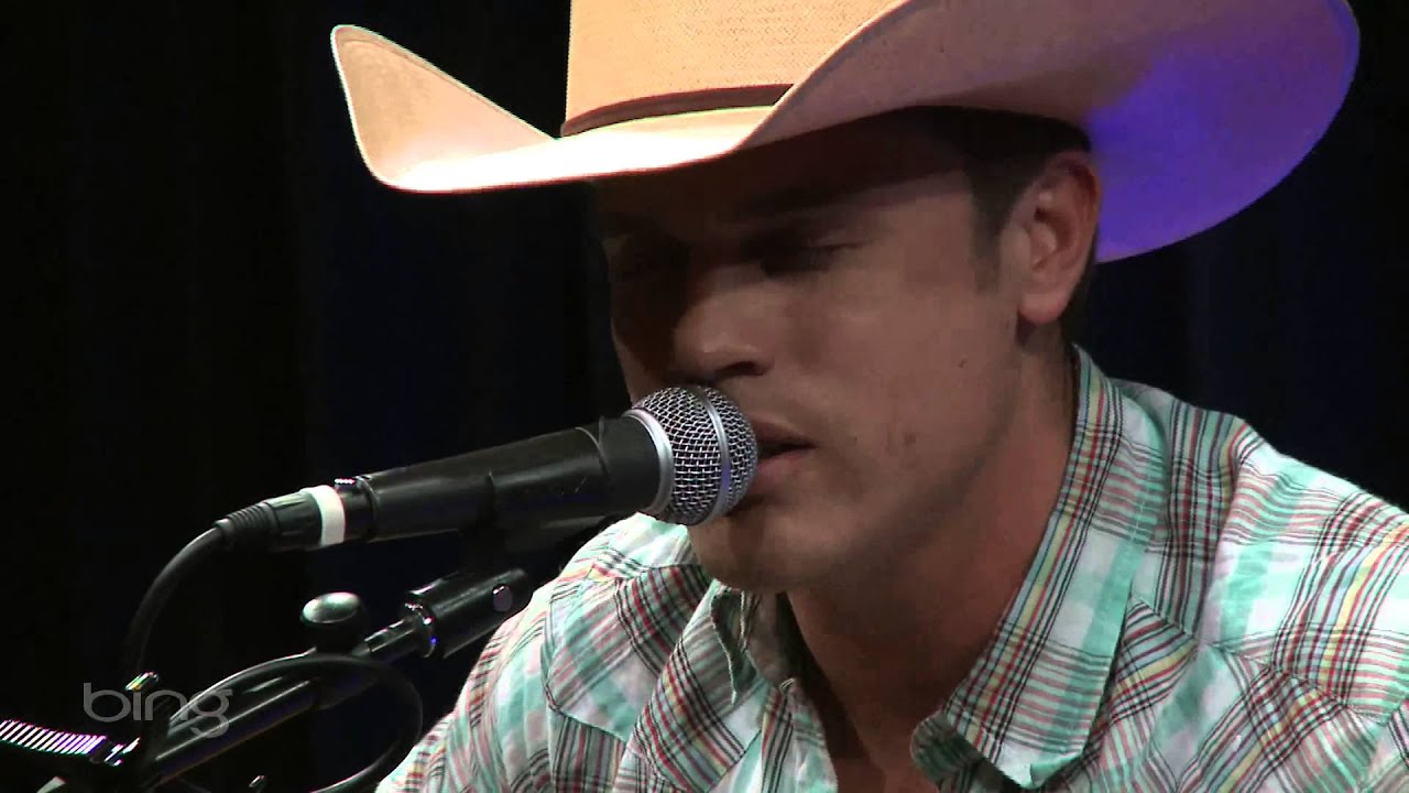 Just The Way You Are by Dustin Lynch (Bruno Mars cover) (Live) (HD)