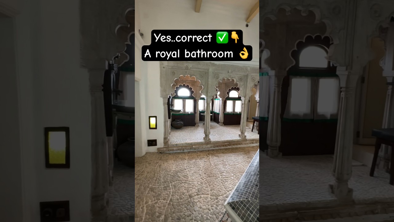 A royal bathroom...bigger than a room 😰... 