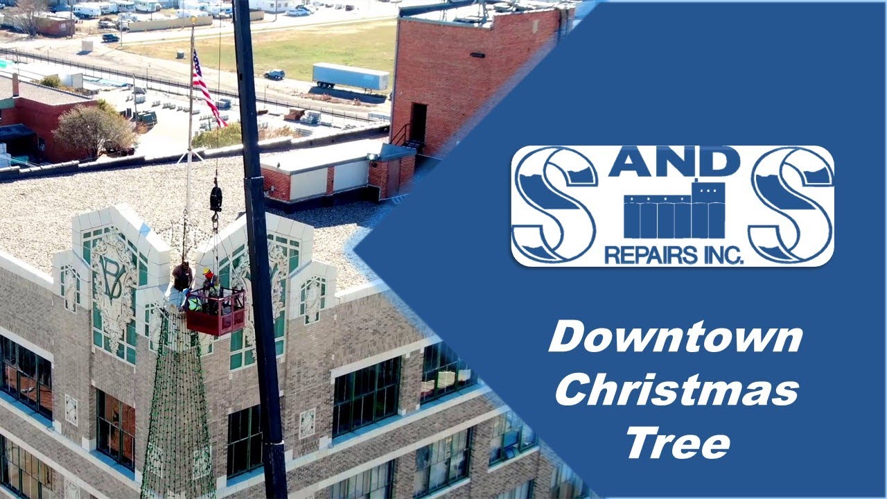 A Downtown Holiday Tradition S&S Repairs Inc. Puts Up the Christmas