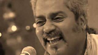 Mayilpeeli njaan tharam......Ghazal by Hariharan chords