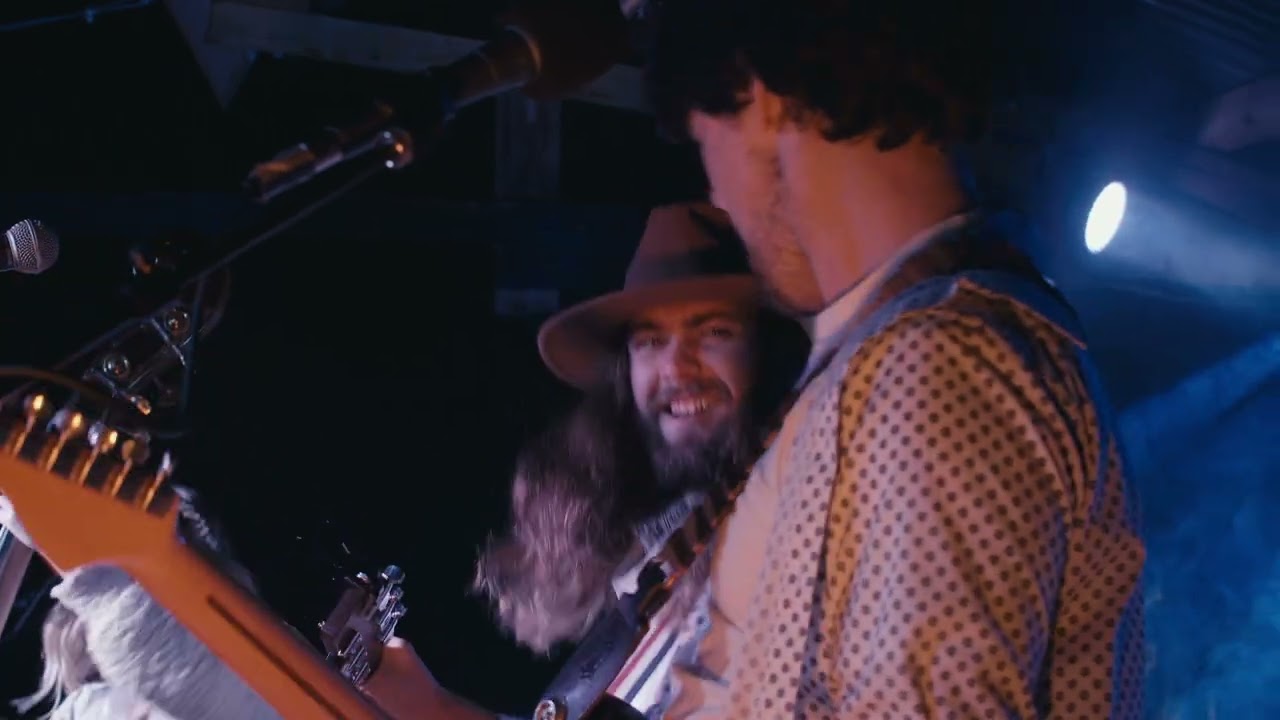 Southern Angels - Life Don't Make Sense (Live at Happy Cow)