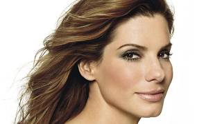 SEXY PHOTOS OF SANDRA BULLOCK