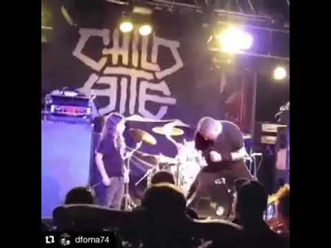 ENRAGE played w Superjoint & instead of pushing #OpenThePit we opted for our dude Jerry to HeadBang