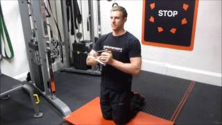 Will Davis Training: Tall kneeling Pallof press