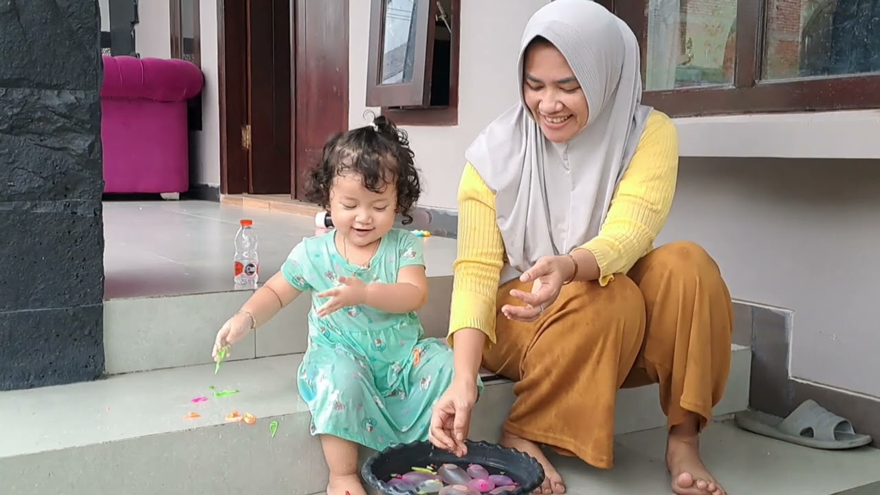 SERUNYAAAA meletuskan Balon Air bersama MAZARA😍😍