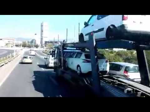 Vídeo: Com entren els camions de remolc als cotxes?