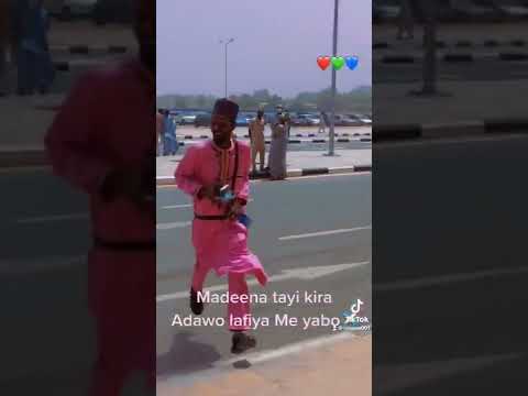 Mal Shehi Mai Tajul Izzi A Airport Zai Tafi Madeena