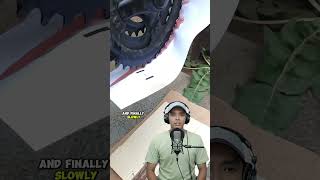 Creative trick using a sheet of paper to apply oil to a vehicle chain