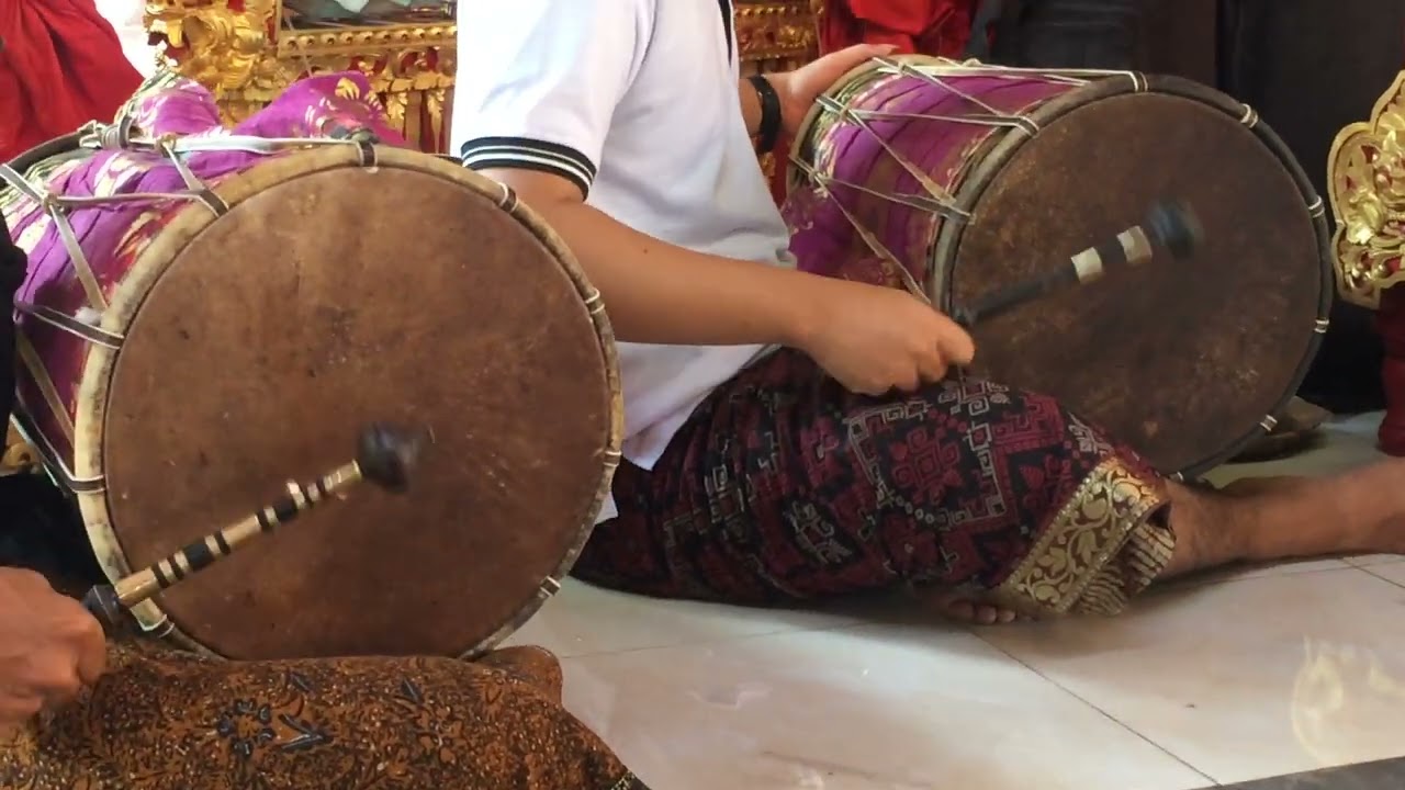 Seni memainkan KENDANG pada tabuh GARI
