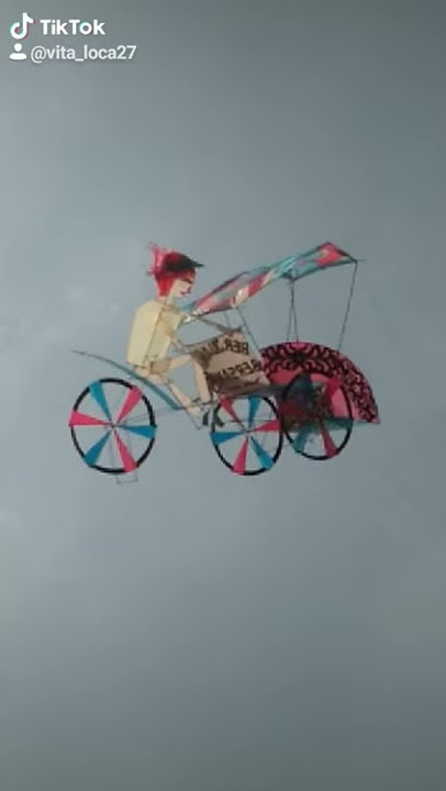 Layangan becak kreatif dan unik.