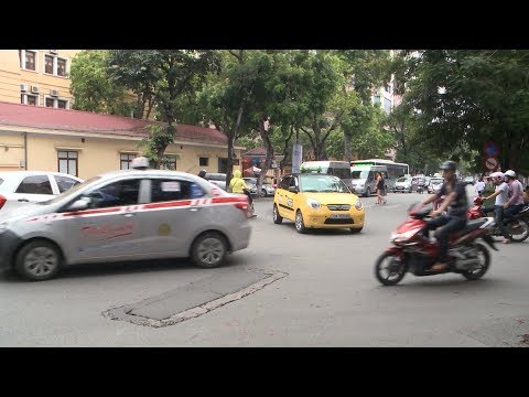 Video Tin Tức 24h: Taxi Hà Nội sẽ có chung màu sơn từ năm... - youtube