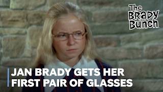 Jan Brady Gets Her First Pair of Glasses