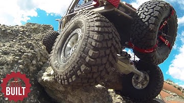 Jeep JK - Heavy Metal RC Crawler - SCX10ii Vanquish Portals - quick crawling video