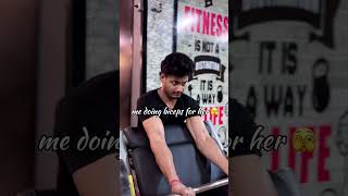 When she likes biceps 💪😎........#viral #fyp #trendingreels #explorepage