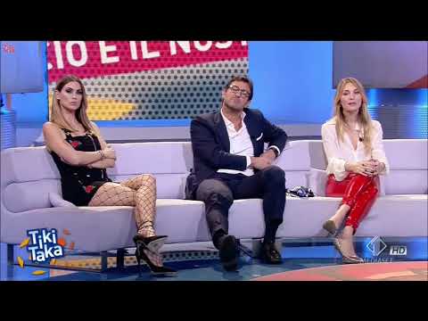 Melissa Satta CALZE A RETE da sega - Tiki Taka 720p HD