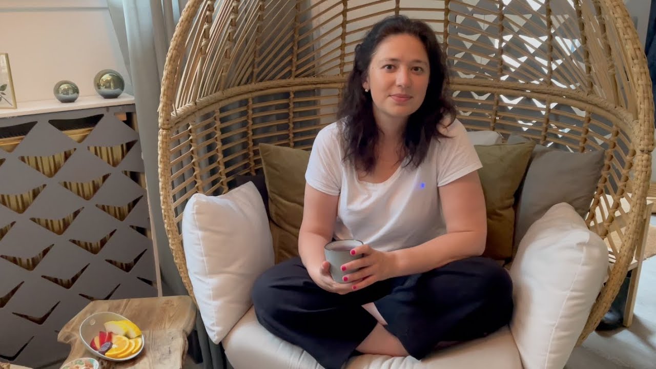 Floating is releasing all your stress to the water - YouTube