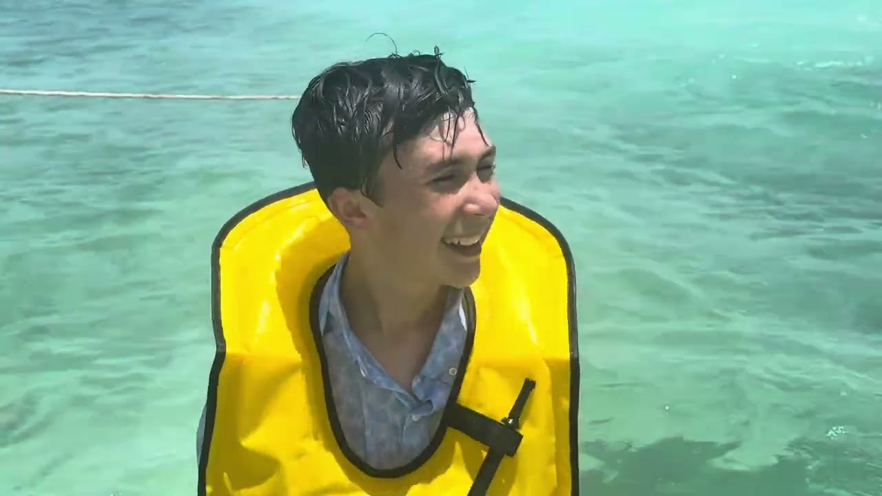 We visit Laughing Bird Caye in Belize! 