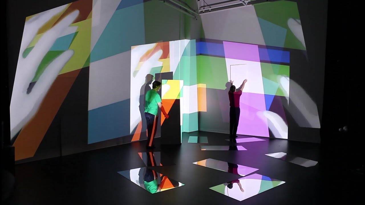 Manon De Pauw's experiments in abstraction create her own visual language right before your eyes