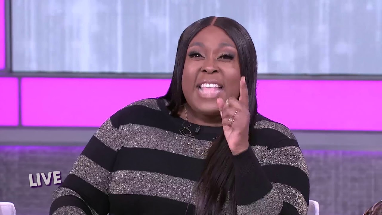 1,000 Episodes Rewind: Our Ugly Christmas Sweater Fashion Show!