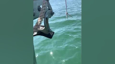 Selden retractable bowsprit and Mantus anchor roller install