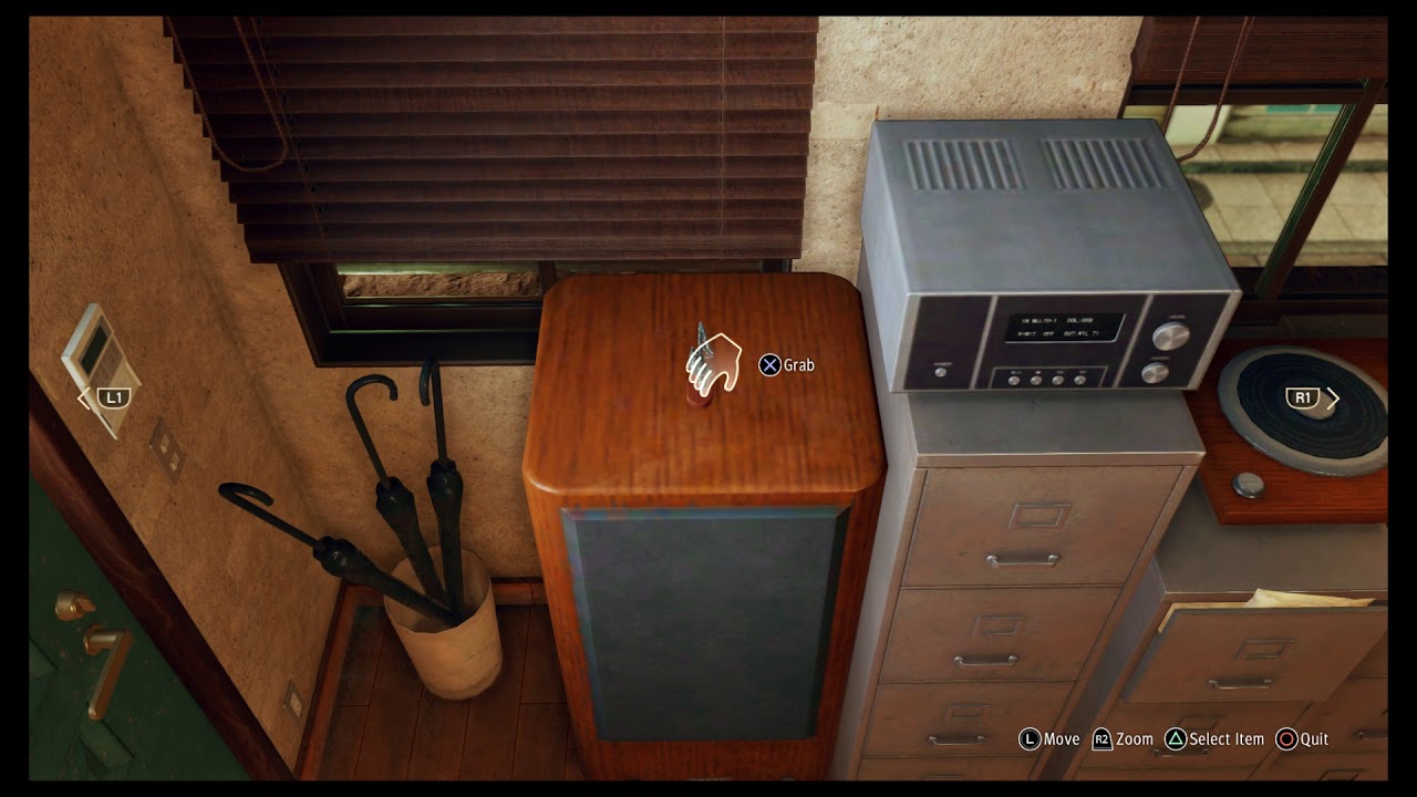 Judgment - Chapter 3: How To Decorate Yagami Detective Agency Room With Items: "Crab" Toy (2019)