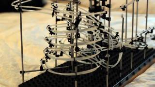 SpaceWarp_spiral_section.mp4