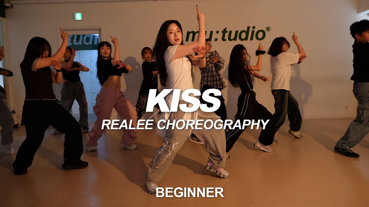 NCT DOJAEJUNG - Kiss | Realee Choreography