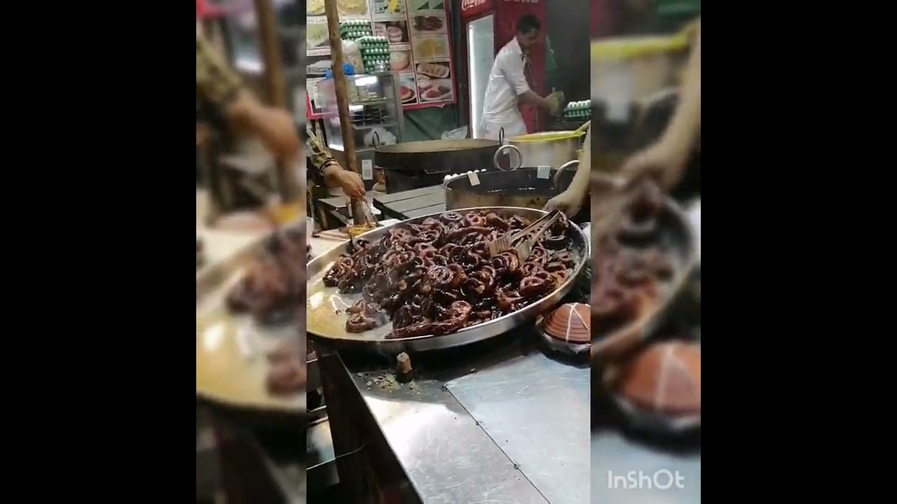 🧕🤲Ramadan Kareem Vibes..2022 at Mohammad Ali Road, Mumbai.🍱🌯🍝🧋🥤....