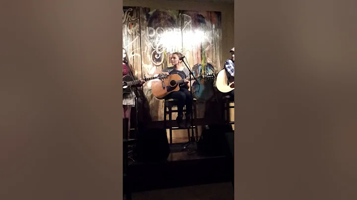 Sami Lin performing original in Nashville TN