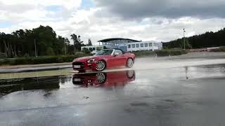 Fiat 124 Spider vs. ADAC Sicherheitstraining screenshot 4
