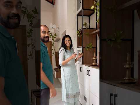 അമ്മേം അച്ഛനേം കാണാൻ പോവാം😍എല്ലാ യാത്രകളിലും ഏറ്റവും മനോഹരം വീട്ടിലേക്കുള്ള യാത്രയാണ് ❤️#shorts