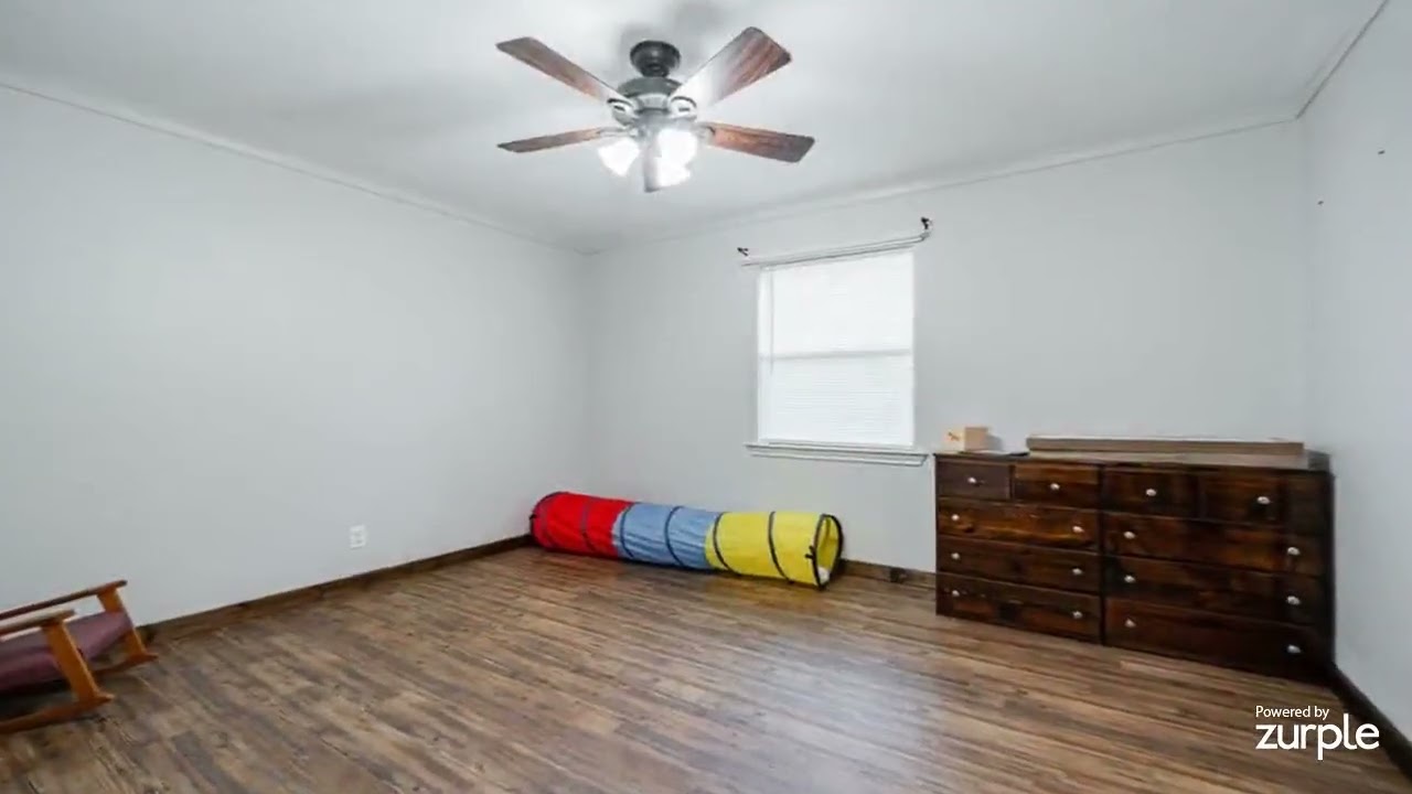 220 Rs County Road 3324,
Emory, TX, 75440