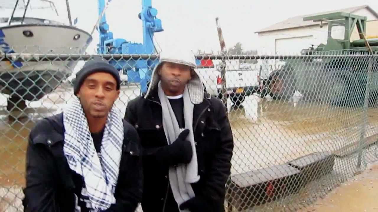 Baritone Brothas ft. Roman Pills - Who i be