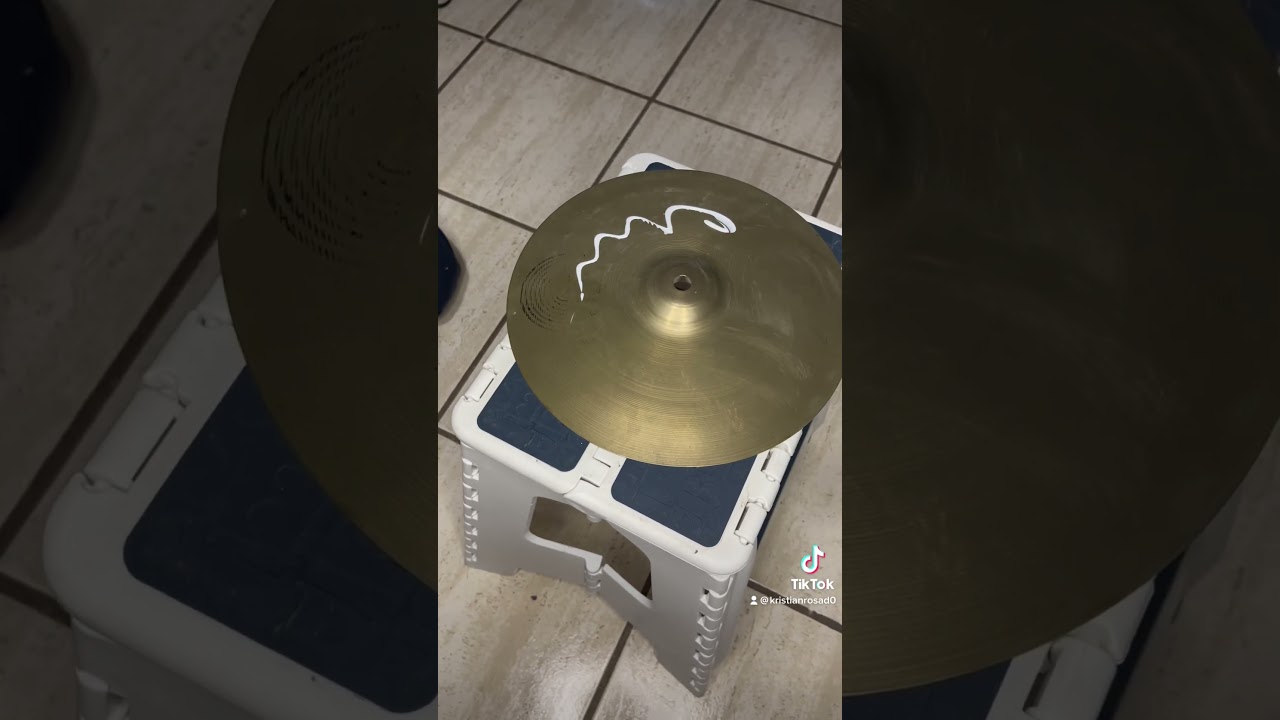 Music nomad cymbal cleaner.No está nada mal.Te gusta limpiar tus platillos? 