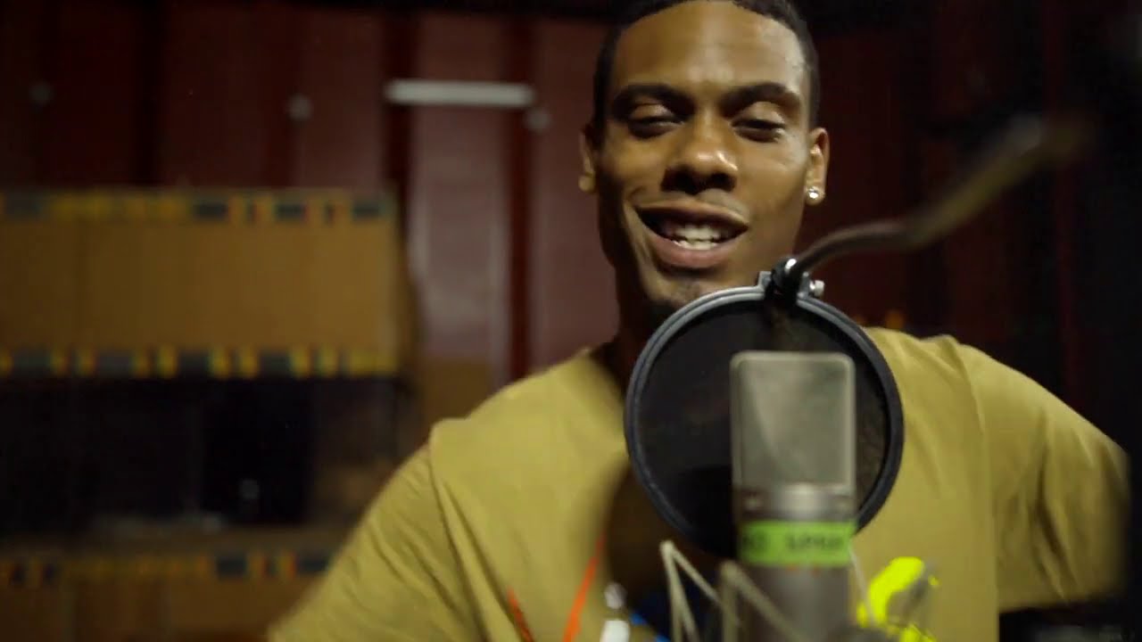 David Lyn - Keep Moving (Official Video)