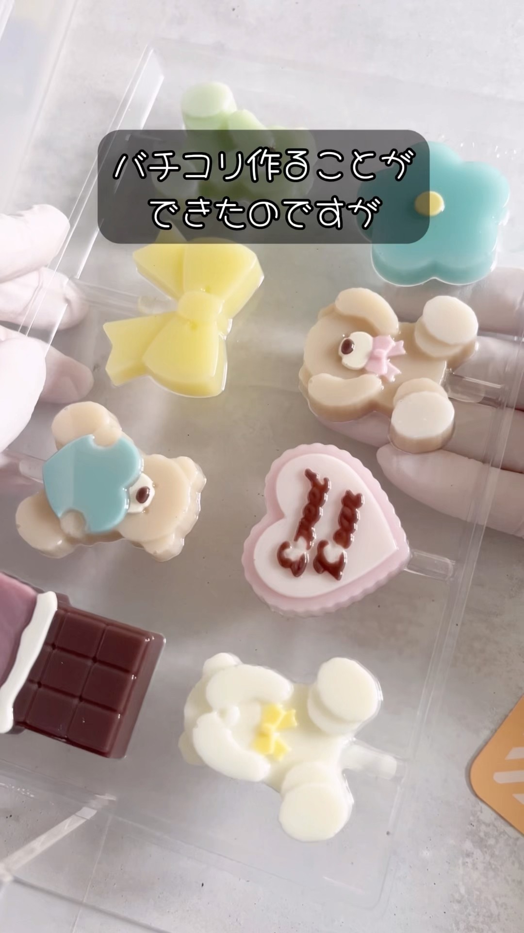 Can I make something by pouring resin into a chocolate mold