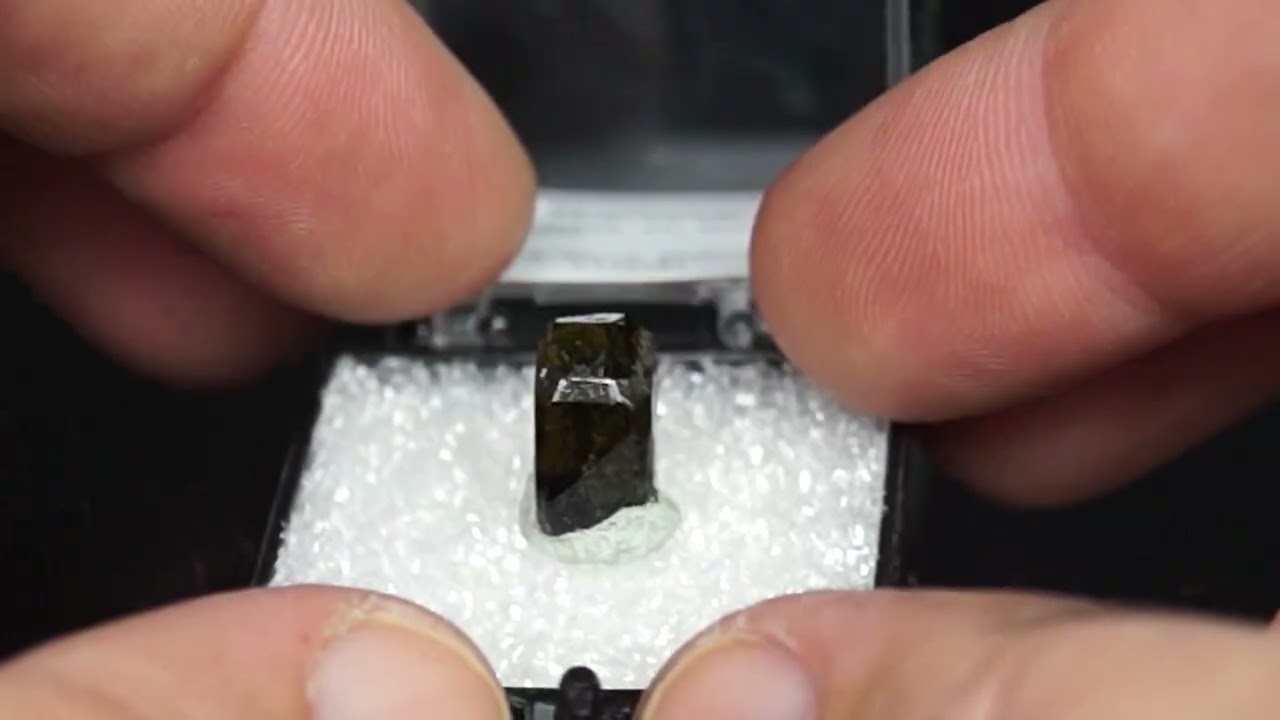 Vesuvianite, Lowell Eden Quarry, Belvedere Mtn., Eden Mills, Vermont, USA