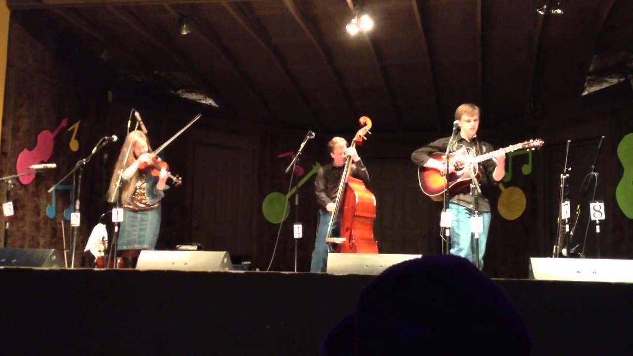 The Snyder Family - "Sally Goodin"