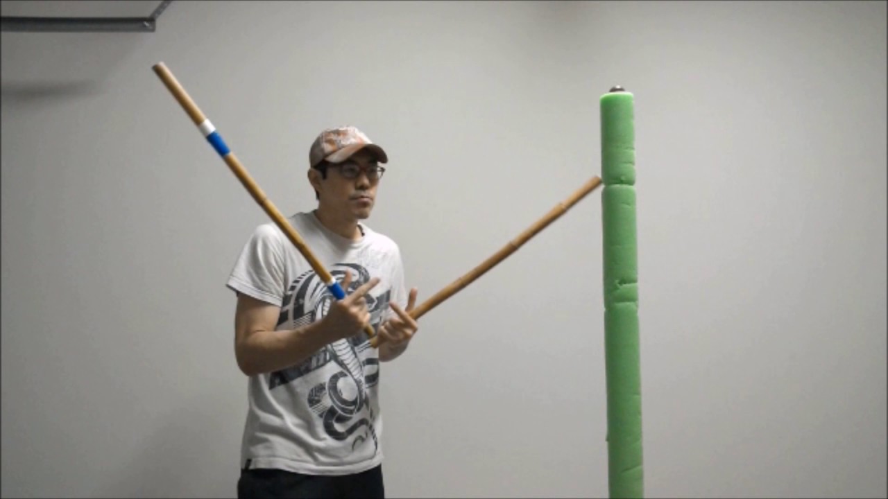 eskrima two hands attack attack attack! - YouTube