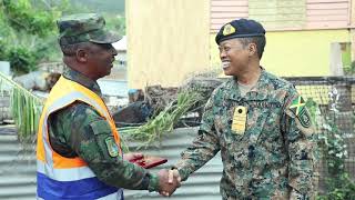 Jamaica Chief of Defence Staff visits RDF Engineer Contingent in Trelawny Parish