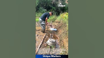 Diy water pump: using pots and bamboo in a muddy field