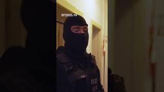 Corona-Betrug: Zutritt mit der Ramme | SPIEGEL TV Shorts