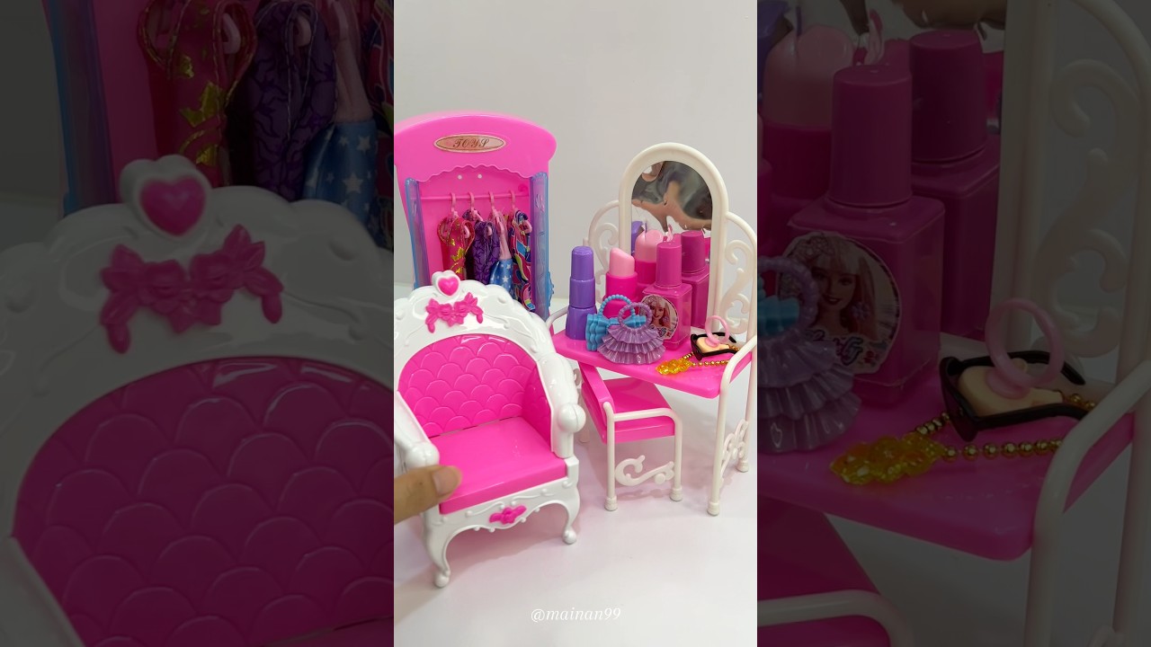 Приятное видео распаковки миниатюрного платья и коллекции аксессуаров 🩷