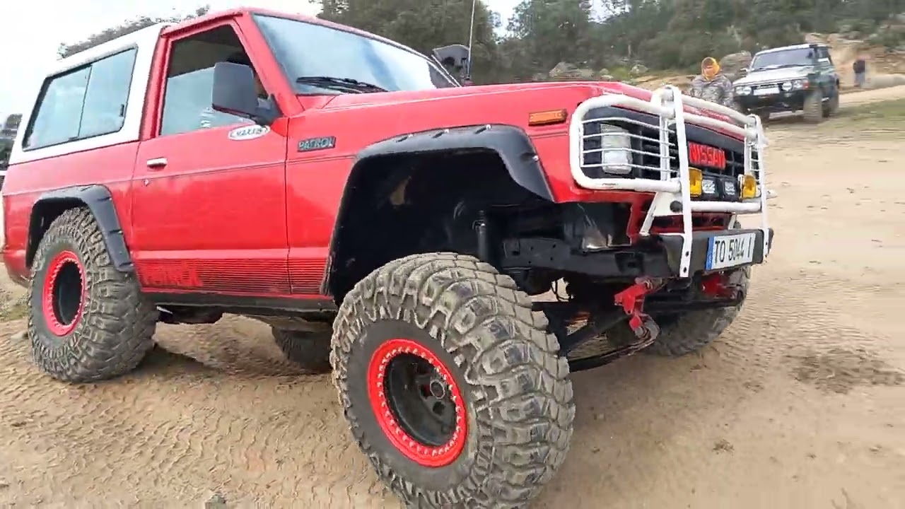Nissan Patrol 160 A4-28, 37"
