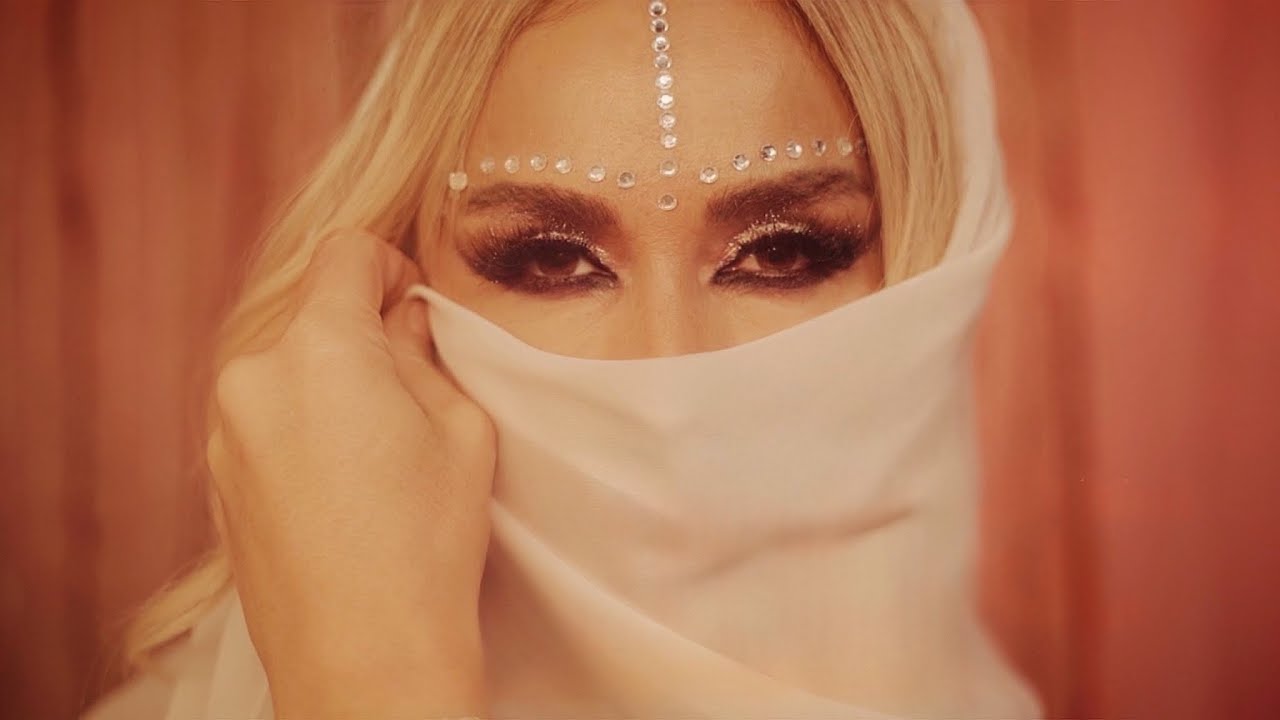 Watch Selma Bajrami - Maska (Official Video) on YouTube Watch Selma Bajrami - Maska (Official Video) on YouTube