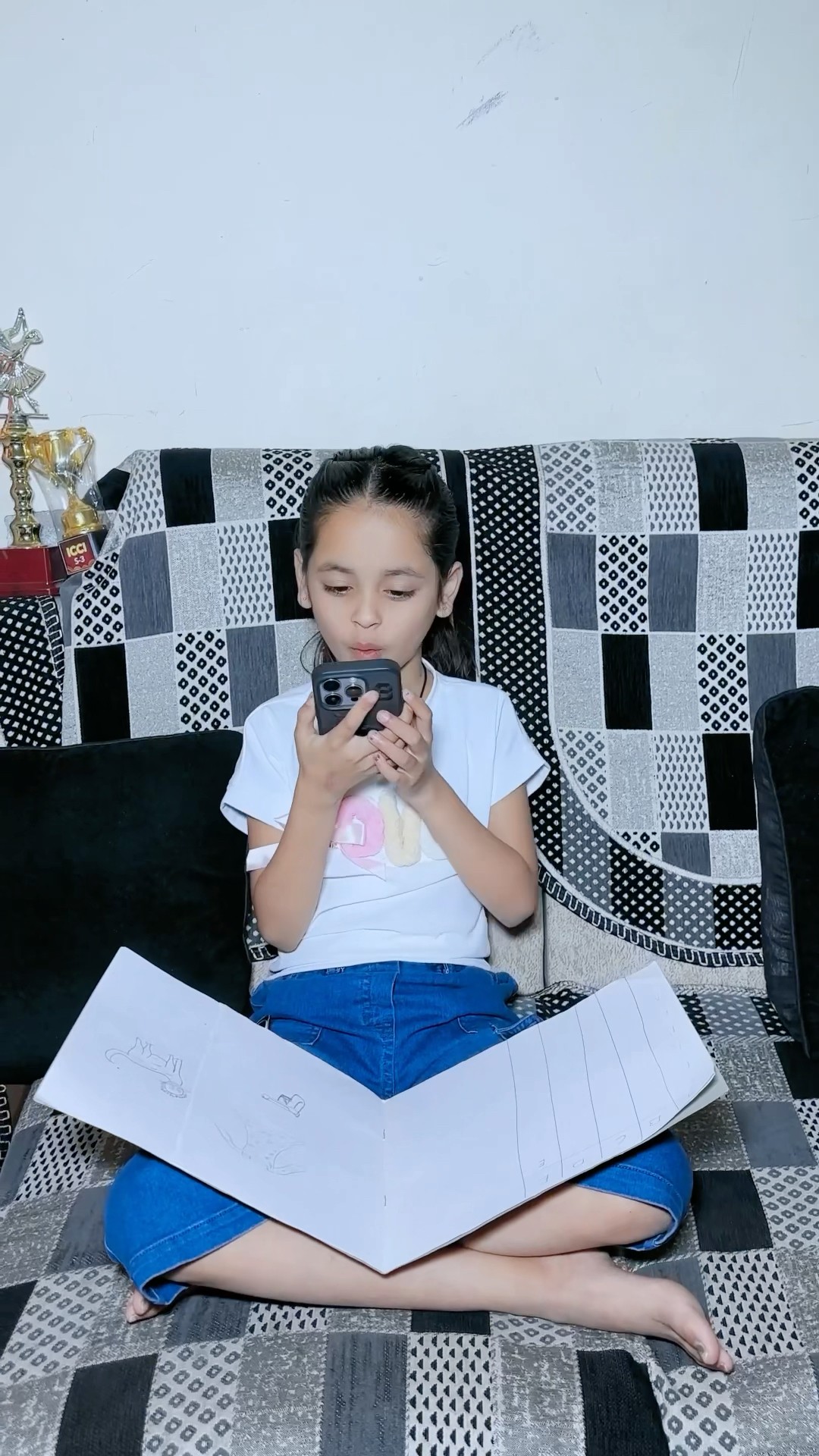 YouTube कों किसने बनाया?? #kajalsoni #comedy #family #youtubeshorts #viralvideo @kajalsoni